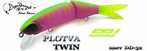 Воблер PLOTVA TWIN FL32